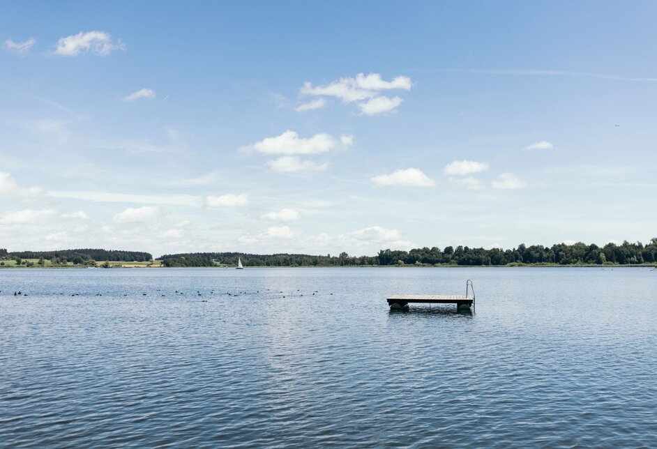 Sommer im Hotel direkt am Chiemsee in Bayern, Deutschland