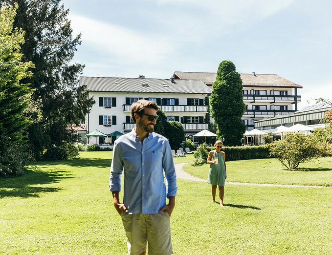 Hotel am Chiemsee mit großem Garten und Pool in Prien